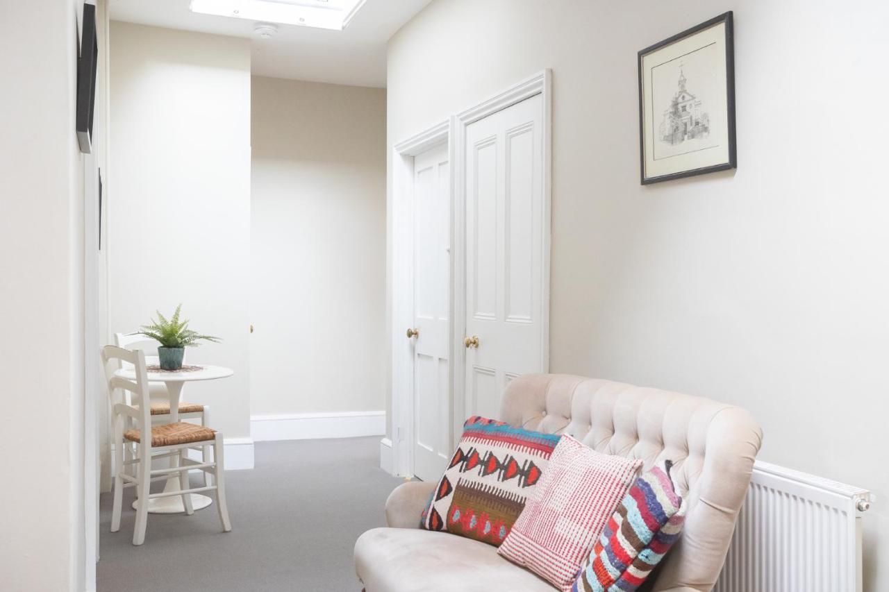 Spacious 3Br Victorian Cheltenham Loft Flat In Cotswolds - Free Parking Leilighet Eksteriør bilde